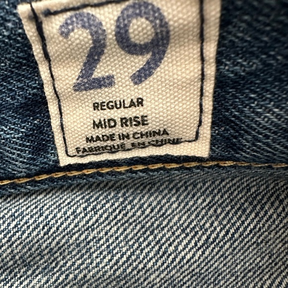 We the free Free People Distressed Denim Shorts size 29 - Picture 5 of 6